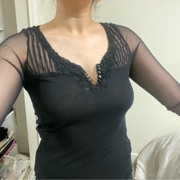 Ralph Lauren ribbed long sleeve, with mesh sleeves. - Picture 6 of 6